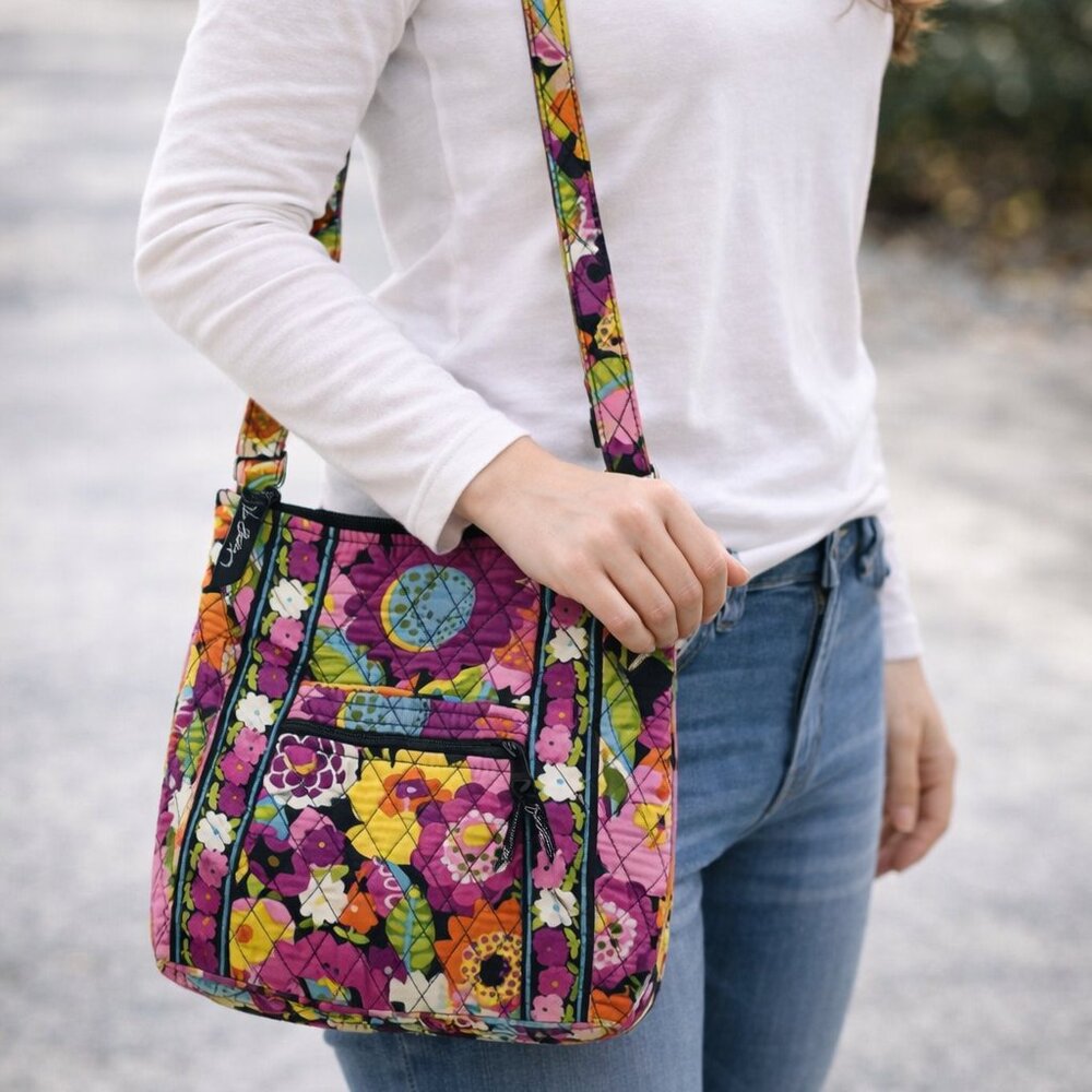 Vera Bradley Va Va Bloom Hipster Crossbody Bag – Retired Floral Print (2012)